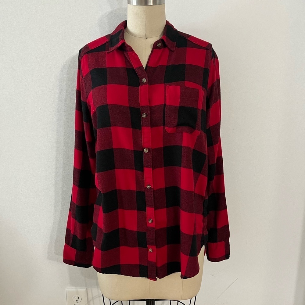Hollister boyfriend fit buffalo plaid button up